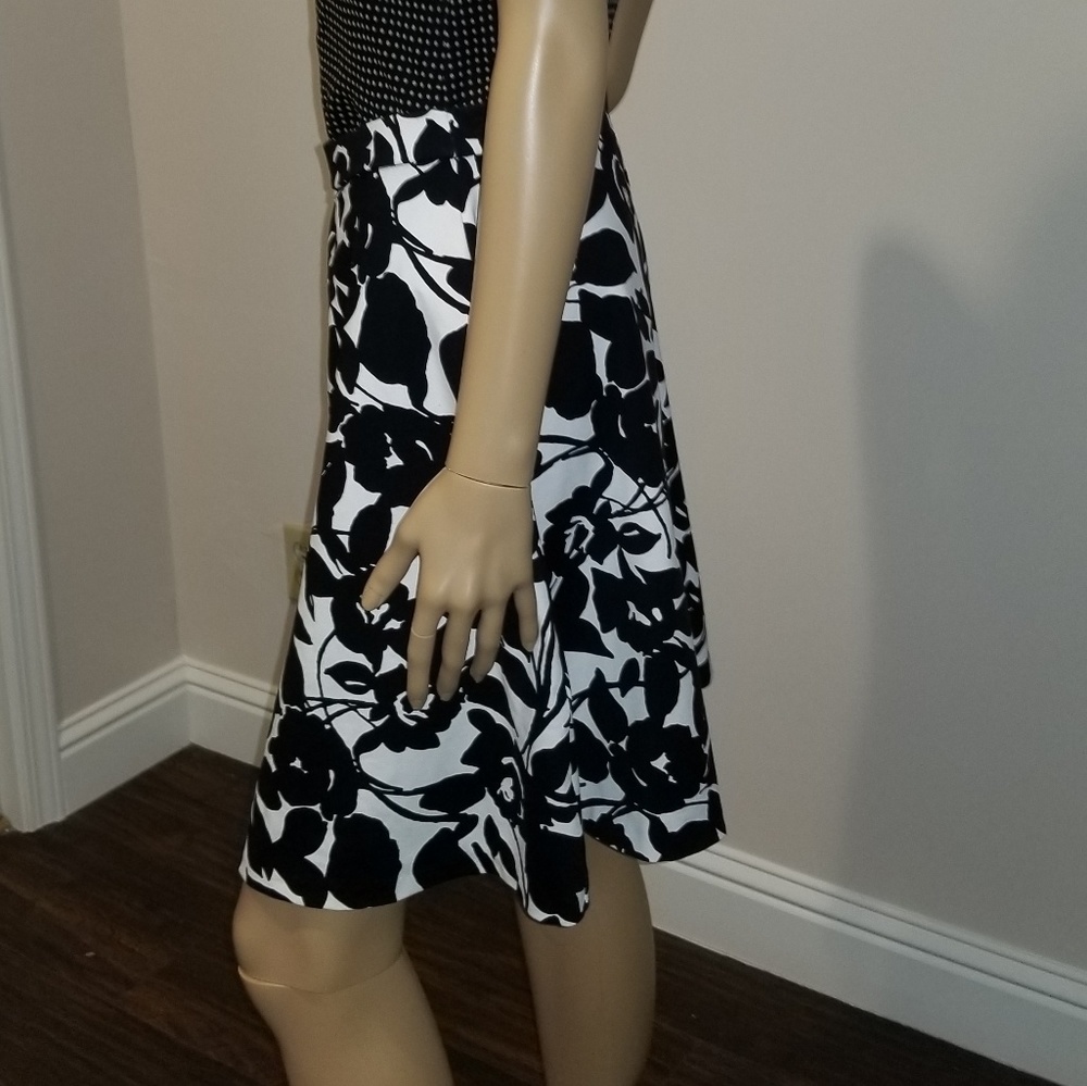 Adrienne Vittadini Skirt - Picture 4 of 5